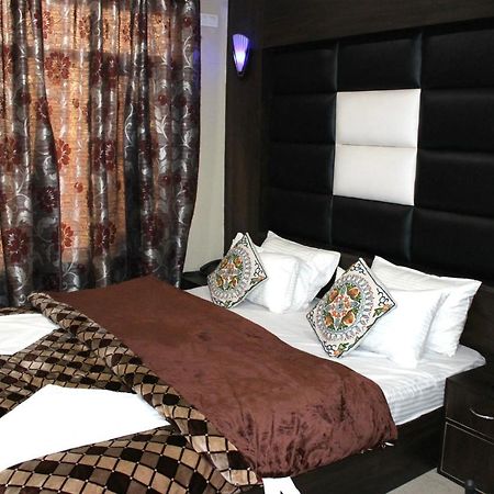Hotel Samar Srinagar  Ngoại thất bức ảnh
