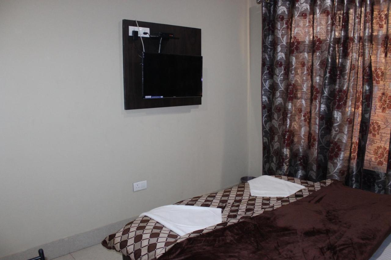 Hotel Samar Srinagar  Ngoại thất bức ảnh
