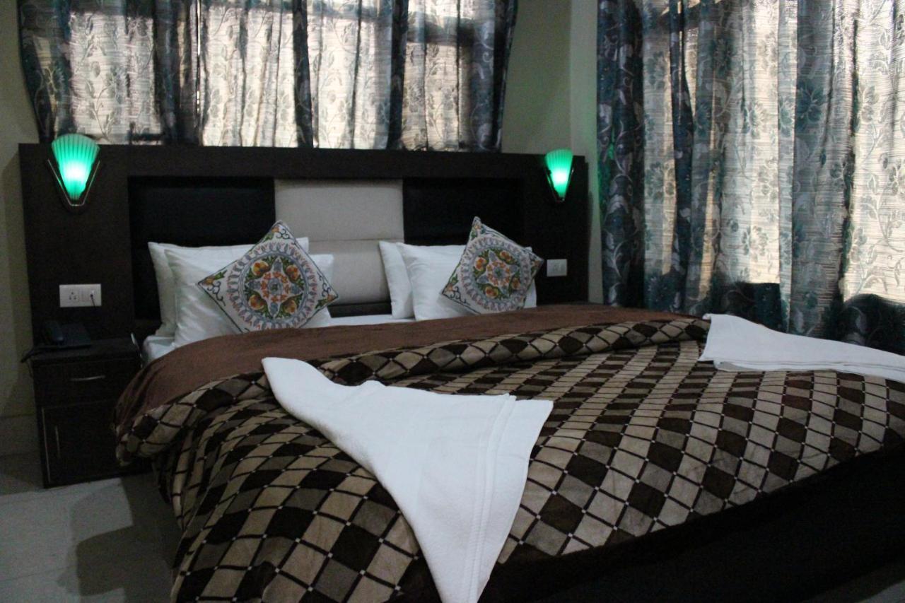Hotel Samar Srinagar  Ngoại thất bức ảnh